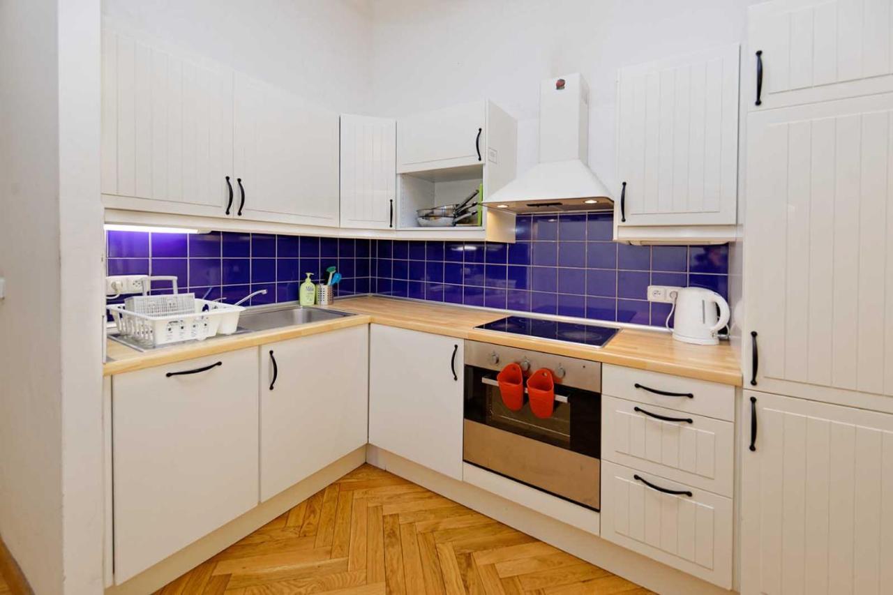 Jiriho Z Podebrad Apartments Прага Екстериор снимка
