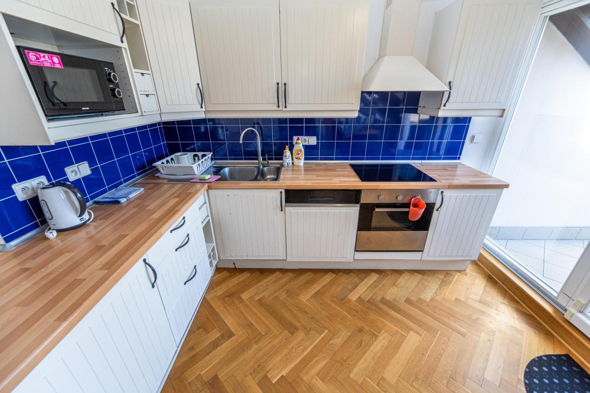 Jiriho Z Podebrad Apartments Прага Екстериор снимка