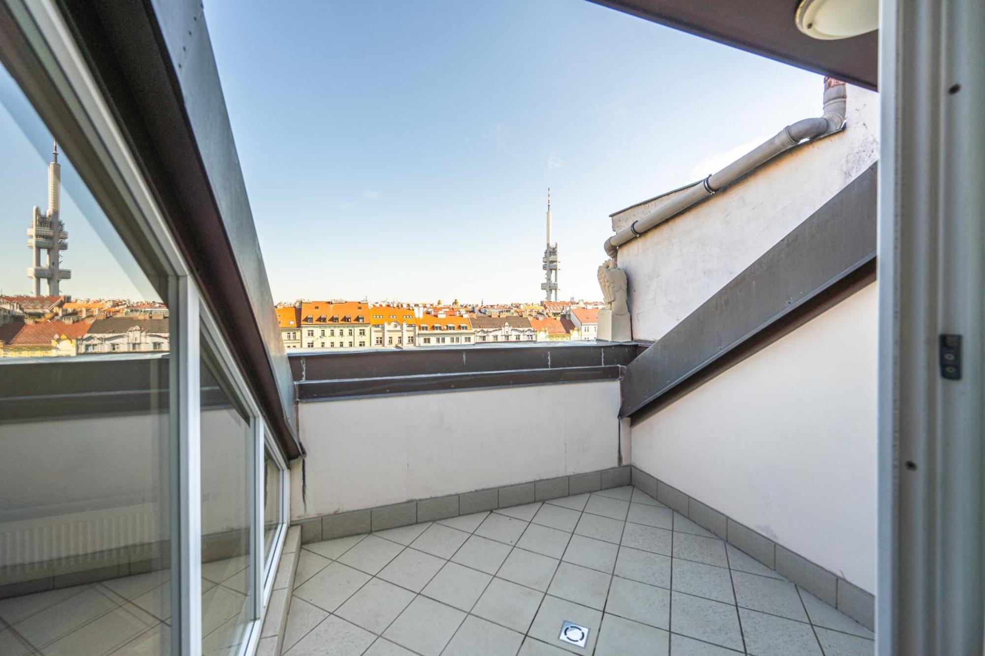 Jiriho Z Podebrad Apartments Прага Екстериор снимка