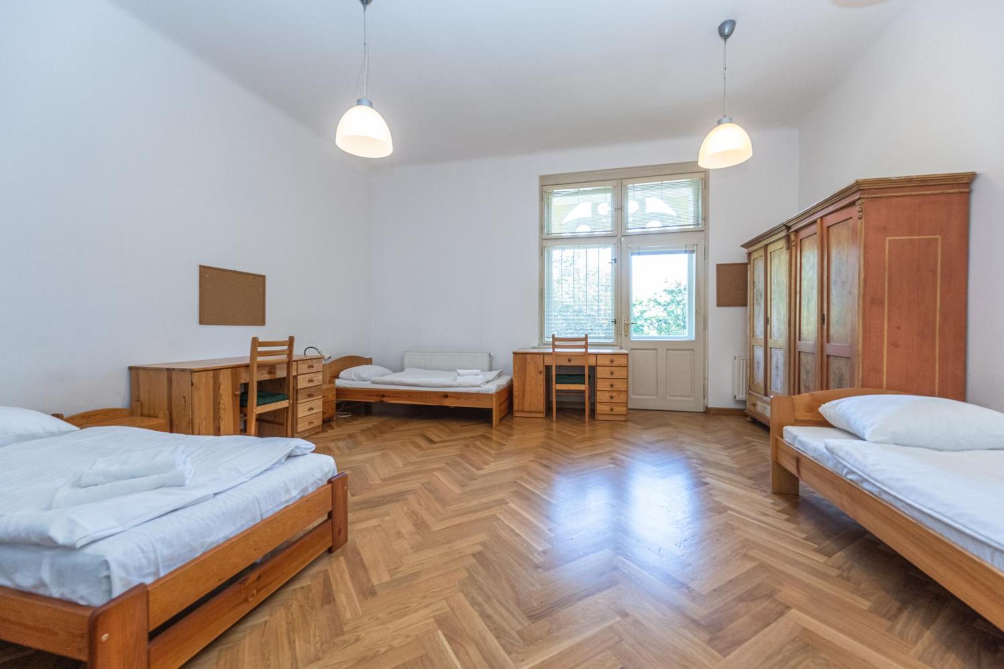 Jiriho Z Podebrad Apartments Прага Екстериор снимка